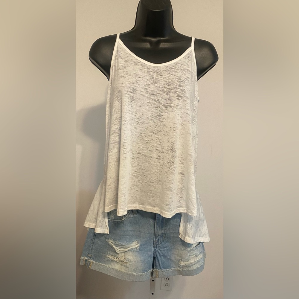 🏃🏽‍♀️Free People Movement Acid Wash Burnout Tank Top. Color: White